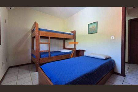 2_photo/9527428bbf.86fa7c56df5ec564-ATLAS-071575dc-e4a9-4fde-8c72-35c4fdae0bf3.jpg de casa à venda com 3 quartos, 143m² em Praia Brava, Florianópolis