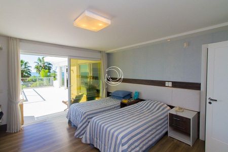 34_photo/9527428bc9.b7afec13c8c84584-ATLAS-1b867a7e-feff-4106-b6a4-afe3441302ad.jpg de casa à venda com 6 quartos, 1097m² em Praia Brava, Florianópolis