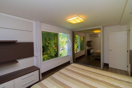 50_photo/9527428bc9.b7afec13c8c84584-ATLAS-445da1e0-4607-4881-9f5c-e7964b7b00dc.jpg de casa à venda com 6 quartos, 1097m² em Praia Brava, Florianópolis