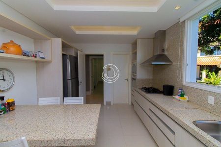 21_photo/9527428bc9.b7afec13c8c84584-ATLAS-9e681c8e-7f63-4f68-8bcb-a62fbd342938.jpg de casa à venda com 6 quartos, 1097m² em Praia Brava, Florianópolis