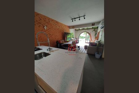 9_photo/9527428d75.f8b5319c31ea9539-ATLAS-49f7ec1c-5e3b-4b2d-bd2f-eee96dd4e031.jpg de apartamento à venda com 2 quartos, 73m² em Praia Brava, Florianópolis