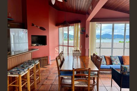 8_photo/952742e5d9.54887b4dc90f8163-ATLAS-87f12387-6209-4dea-8cb6-61cded87624f.jpg de apartamento à venda com 4 quartos, 203m² em Ponta das Canas, Florianópolis