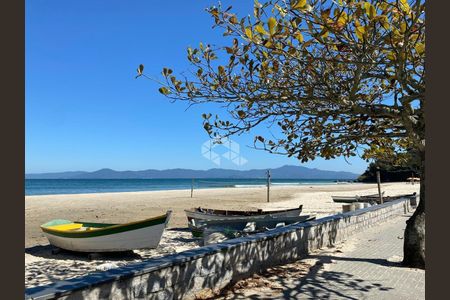 30_photo/952742e601.ead0744c2329e0c8-ATLAS-60ee9f24-913c-4b60-ac25-55878cedec4c.jpg de casa à venda com 3 quartos, 300m² em Ponta das Canas, Florianópolis