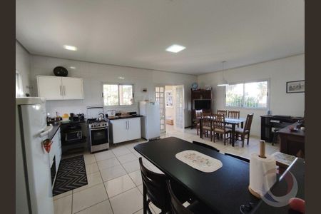 3_photo/952742e661.828c431c7d69c527-ATLAS-39ce0d6b-0d3d-48ca-a009-227215904e5f.jpg de casa à venda com 3 quartos, 211m² em Ponta das Canas, Florianópolis