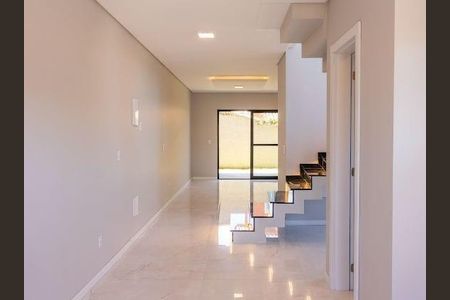 12_photo/952742e6fb.ceff8192393c33de-ATLAS-a7305516-229f-4b29-ab99-7eaa23cd74ec.jpg de casa à venda com 3 quartos, 130m² em Ponta das Canas, Florianópolis