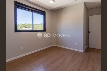 23_photo/952742e8af.c48b7c1e58d559fc-ATLAS-a25ec508-d284-4123-b496-d11e0e29162a.jpg de casa à venda com 3 quartos, 130m² em Ponta das Canas, Florianópolis