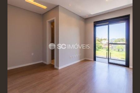 27_photo/952742e8af.c48b7c1e58d559fc-ATLAS-d3bdc753-2a21-4103-95c2-da06e0bf4974.jpg de casa à venda com 3 quartos, 130m² em Ponta das Canas, Florianópolis