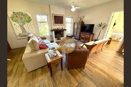 4_photo/952742e8e7.2d5b66cf4807465a-ATLAS-2ebc2004-155c-4973-b840-02e72641c15d.jpg de casa à venda com 4 quartos, 191m² em Lagoinha do Norte, Florianópolis