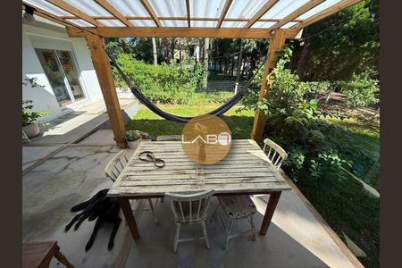 12_photo/952742e8e7.2d5b66cf4807465a-ATLAS-3c21d212-c692-4254-84de-ab0bc4d9ab10.jpg de casa à venda com 4 quartos, 191m² em Lagoinha do Norte, Florianópolis