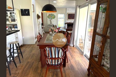 23_photo/952742e8e7.2d5b66cf4807465a-ATLAS-4f87b494-ba15-48e6-bde8-f085a8e1faab.jpg de casa à venda com 4 quartos, 191m² em Lagoinha do Norte, Florianópolis