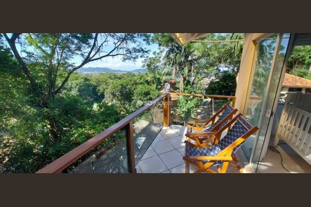 2_photo/952742e92f.3e6957092a4c223d-ATLAS-720cbb23-11a3-4d0a-b54d-90b633bad73b.jpg de casa à venda com 3 quartos, 220m² em Ponta das Canas, Florianópolis