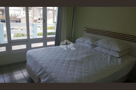 21_photo/952742e951.dc7b031a1d7e8bb1-ATLAS-862eb1d3-cfb6-48ff-86c7-e9d72c861c2b.jpg de casa à venda com 6 quartos, 278m² em Ponta das Canas, Florianópolis