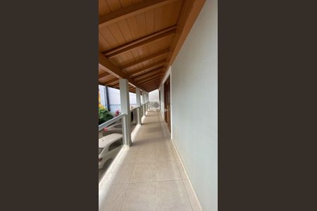 4_photo/952742ea7f.e5e452eba45b72d1-ATLAS-afbdf84f-2f7a-4a93-b7cd-1c2f321686c4.jpg de casa à venda com 10 quartos, 472m² em Ponta das Canas, Florianópolis