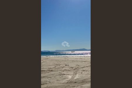 41_photo/952742ea7f.e5e452eba45b72d1-ATLAS-cf81c6a3-1d10-43a3-a4ae-3d09c5f4aec3.jpg de casa à venda com 10 quartos, 472m² em Ponta das Canas, Florianópolis