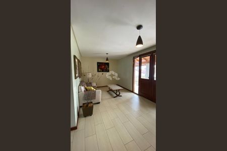 5_photo/952742ea7f.e5e452eba45b72d1-ATLAS-fd837de5-b12b-42cc-9d20-8e93a5a00928.jpg de casa à venda com 10 quartos, 472m² em Ponta das Canas, Florianópolis