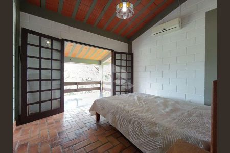 9_photo/952742ebab.a275750a9bfe0216-ATLAS-10a9e84c-71df-4e44-92ab-6ae2bfc5f48f.jpg de casa para alugar com 3 quartos, 150m² em Ponta das Canas, Florianópolis