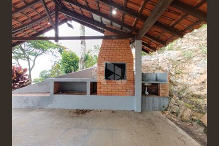 31_photo/952742ebab.a275750a9bfe0216-ATLAS-e2ff5553-16fe-4851-a54c-31af1d64791b.jpg de casa para alugar com 3 quartos, 150m² em Ponta das Canas, Florianópolis