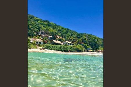 7_photo/952742ebe3.8a3b691a8180766f-ATLAS-3038ca0d-8d60-491e-b28c-b06230e3c440.jpg de casa à venda com 18 quartos, 803m² em Ponta das Canas, Florianópolis