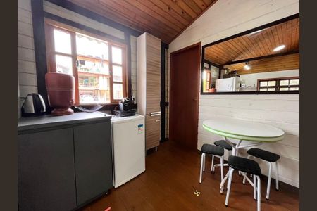 10_photo/952742ebe5.ceff8192393c33de-ATLAS-bb94195f-0824-49c8-be21-83e48037292a.jpg de casa à venda com 2 quartos, 60m² em Lagoinha do Norte, Florianópolis