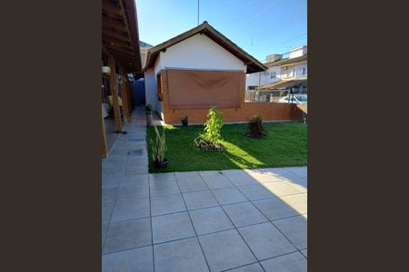 2_photo/952742ee3d.6c623372c172fc17-ATLAS-2b0184b2-5dfd-4c24-8fae-8931f0225ff1.jpg de casa à venda com 4 quartos, 250m² em Ponta das Canas, Florianópolis