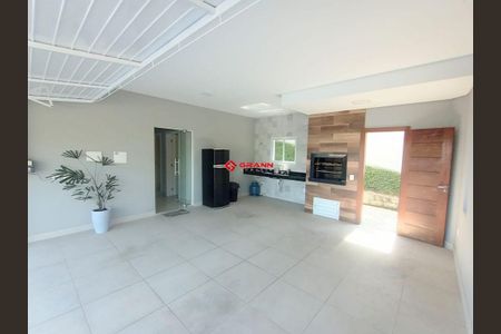 5_photo/952742eedb.7a37549eceeba21f-ATLAS-75440056-74b2-4c76-a615-e404d3ae7fa2.jpg de casa à venda com 3 quartos, 225m² em Ponta das Canas, Florianópolis