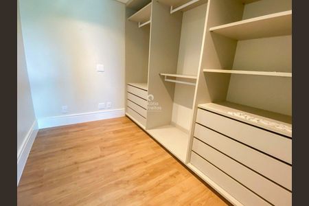 11_photo/952743805b.0ea7ec3ef3104754-ATLAS-49e0fa6f-b011-4eea-960b-dfde8a7b7f32.jpg de apartamento à venda com 3 quartos, 230m² em Canasvieiras, Florianópolis