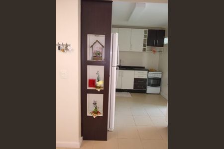 13_photo/9527438207.ceff8192393c33de-ATLAS-d7cc0750-0556-4d19-ad7c-e6b67e92ebaf.jpg de casa à venda com 3 quartos, 120m² em Canasvieiras, Florianópolis