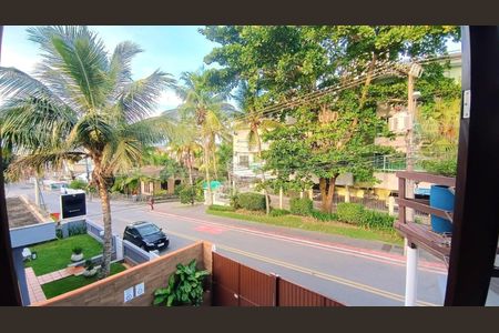 1_photo/9527438245.04a823dc9d4d949a-ATLAS-c0b7ecd4-1230-4361-b8e2-d351e04df9f8.jpg de casa à venda com 4 quartos, 226m² em Canasvieiras, Florianópolis