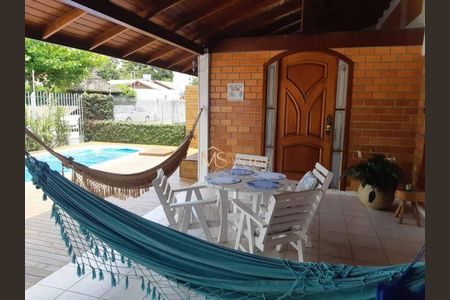 7_photo/952743831d.f7e81ba1849dc159-ATLAS-1e7dd11e-03c9-4eac-9e36-a1fd0d23e7d6.jpg de casa à venda com 4 quartos, 198m² em Canasvieiras, Florianópolis