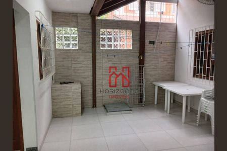 12_photo/952743831f.e78a3bff2ad56a74-ATLAS-69c7f4e6-2ea0-4c98-b225-e5c82d906a93.jpg de casa à venda com 4 quartos, 210m² em Canasvieiras, Florianópolis