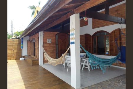 3_photo/9527438331.007d8801227075bf-ATLAS-858264a7-7e2a-405c-ba03-d044a53e4d68.jpg de casa à venda com 4 quartos, 198m² em Canasvieiras, Florianópolis