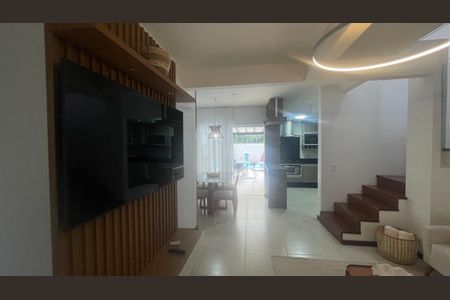 2_photo/95274390a3.94eccd8fc9add72f-ATLAS-0c8403fc-0f9f-4f0d-a7be-ae6fec82c9bb.jpg de casa à venda com 3 quartos, 134m² em Canasvieiras, Florianópolis