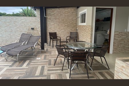 20_photo/95274390a3.94eccd8fc9add72f-ATLAS-6725ef2b-7df8-4843-ab89-61e9b9cbfc96.jpg de casa à venda com 3 quartos, 134m² em Canasvieiras, Florianópolis