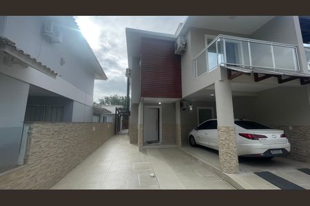 2_photo/95274390a3.94eccd8fc9add72f-ATLAS-7849b2aa-46af-4cc3-888c-7e7c11a5acd3.jpg de casa à venda com 3 quartos, 134m² em Canasvieiras, Florianópolis