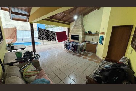 25_photo/95274394cf.dd63bef89a0f751f-ATLAS-aa9d8b0e-9a5a-4f0e-beae-e26f27fe1318.jpg de casa à venda com 7 quartos, 400m² em Canasvieiras, Florianópolis