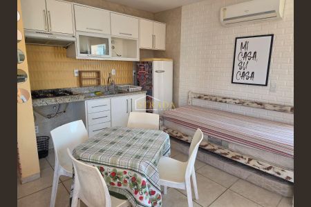 12_photo/95274397bf.1aa5b8f538f3adaf-ATLAS-53e2e9cc-15d9-4ea5-a5e8-6df8c3f51ca9.jpg de kitnet/studio à venda com 1 quarto, 33m² em Canasvieiras, Florianópolis