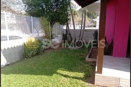 7_photo/9527439ba9.e1e9339d2da74223-ATLAS-586d6c8c-33ff-4fb3-a1ba-e84352e9ef20.jpg de casa à venda com 5 quartos, 400m² em Canasvieiras, Florianópolis