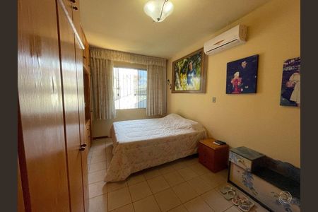 19_photo/9527439bab.f04eb875c589874c-ATLAS-cc5f11da-1d04-4e47-8aa8-4c592292c21e.jpg de casa à venda com 6 quartos, 343m² em Canasvieiras, Florianópolis