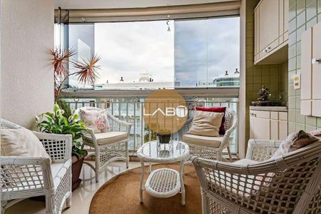 2_photo/9527439bf7.fcceb21ec50fd924-ATLAS-5b3b80d0-8f21-4d2d-adb6-df44e2ac15f6.jpg de apartamento à venda com 3 quartos, 98m² em Canasvieiras, Florianópolis