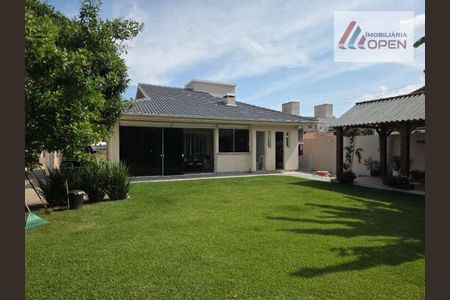 35_photo/9527439c95.2f15d505e37c7ac5-ATLAS-1cda267a-7c93-4eb3-8781-d4d2f7489c4e.jpg de apartamento à venda com 2 quartos, 136m² em Canasvieiras, Florianópolis