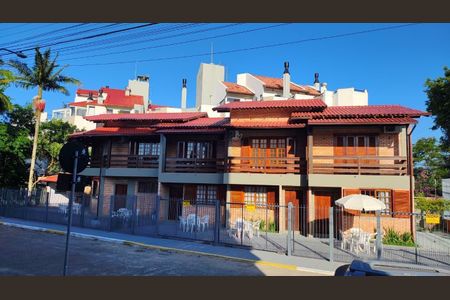 4_photo/9527439cd1.521465a1a6cc0fb0-ATLAS-38d1b904-c57b-4042-b6b4-2fcffcfd8a29.jpg de casa à venda com 2 quartos, 80m² em Canasvieiras, Florianópolis