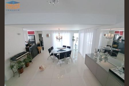 5_photo/9527439cd5.ae6c0d4ae2e822c2-ATLAS-1da110be-0637-4dd9-ac49-75fe3f02e3e4.jpg de casa à venda com 4 quartos, 227m² em Canasvieiras, Florianópolis