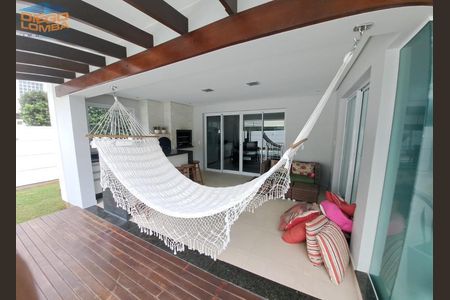 31_photo/9527439cd5.ae6c0d4ae2e822c2-ATLAS-49b9f78d-24fd-40ef-9bc8-2a6a6e138b93.jpg de casa à venda com 4 quartos, 227m² em Canasvieiras, Florianópolis
