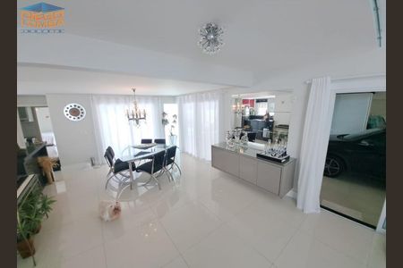 8_photo/9527439cd5.ae6c0d4ae2e822c2-ATLAS-aaf109a8-e68a-4177-b835-4b7186fae19c.jpg de casa à venda com 4 quartos, 227m² em Canasvieiras, Florianópolis