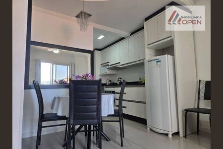 4_photo/952743a531.042c92531cee6cdb-ATLAS-5dd1ce89-1bd2-4b7f-bc7c-299e18214182.jpg de apartamento à venda com 2 quartos, 70m² em Canasvieiras, Florianópolis