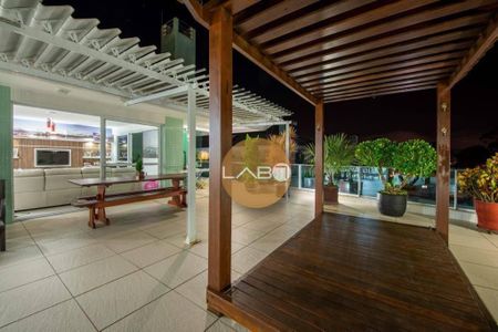 19_photo/952743afe5.7a145c53cd4dc9ee-ATLAS-e4b05f6f-5a66-47e9-a90c-fa36c1dc1336.jpg de apartamento à venda com 3 quartos, 266m² em Cachoeira do Bom Jesus, Florianópolis