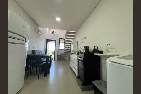 3_photo/952743ba8d.f256145b48842436-ATLAS-5b5b7443-ccde-48f0-b68f-27ae04fec6fe.jpg de apartamento à venda com 1 quarto, 51m² em Canasvieiras, Florianópolis