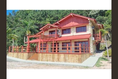 3_photo/952743dd0d.31f4e6402abbca47-ATLAS-169b8a04-6409-4c01-a4da-d566e9a41d6c.jpg de casa à venda com 0 quarto, 352m² em Canasvieiras, Florianópolis