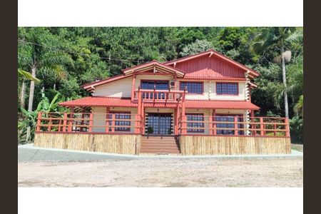 2_photo/952743dd0d.31f4e6402abbca47-ATLAS-cc2dbad1-2377-4979-a081-e84ae07d5bd0.jpg de casa para alugar com 0 quarto, 352m² em Canasvieiras, Florianópolis