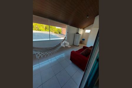 2_photo/9527442b05.f004b3811d646080-ATLAS-3f5cf5d3-8fb9-4c71-9d3a-86b77e2c66f1.jpg de casa à venda com 2 quartos, 56m² em Sambaqui, Florianópolis